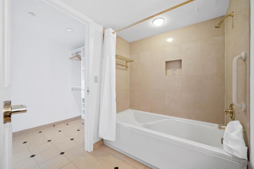 2Br Condo On The Boardwalk With 3 Baths Cozysuites 애틀랜틱시티 외부 사진